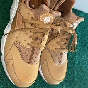 Nike Gold Huaraches.